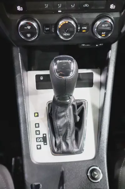 TSI Turbo . GCC Specs . Excellent Condition-16