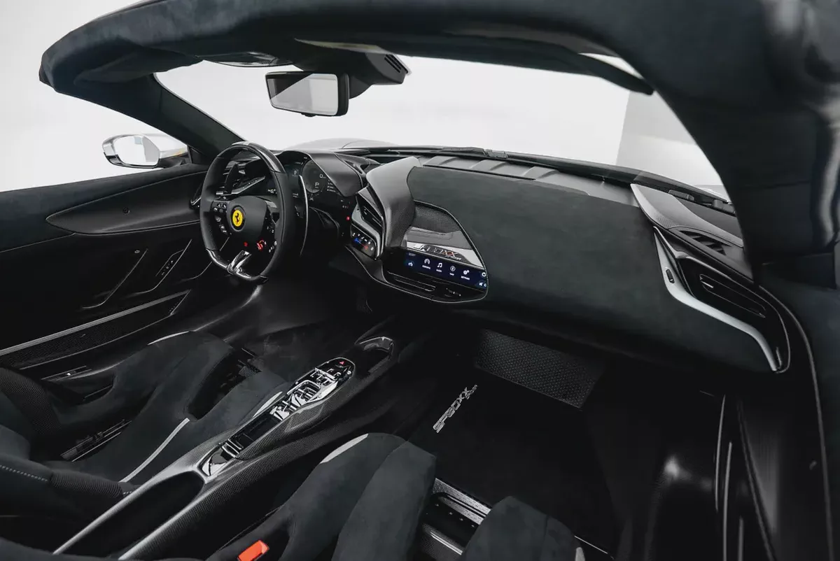 2025 FERRARI SF90 XX SPIDER | MAIN DEALER SERVICE | FULL CARBON-12-12
