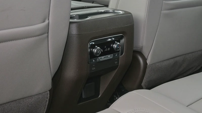 GMC YUKON Elevation RWD 5.3L V8 - 2025 - Brand New (Export)-14