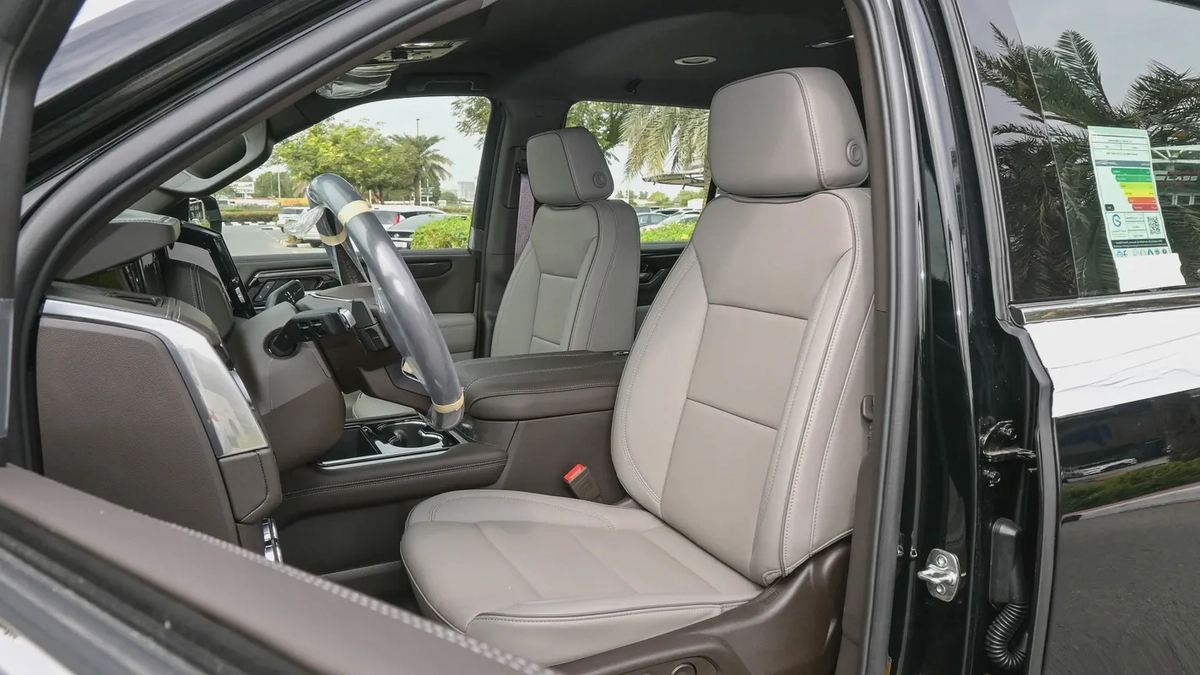 GMC YUKON Elevation RWD 5.3L V8 - 2025 - Brand New (Export)-11-11