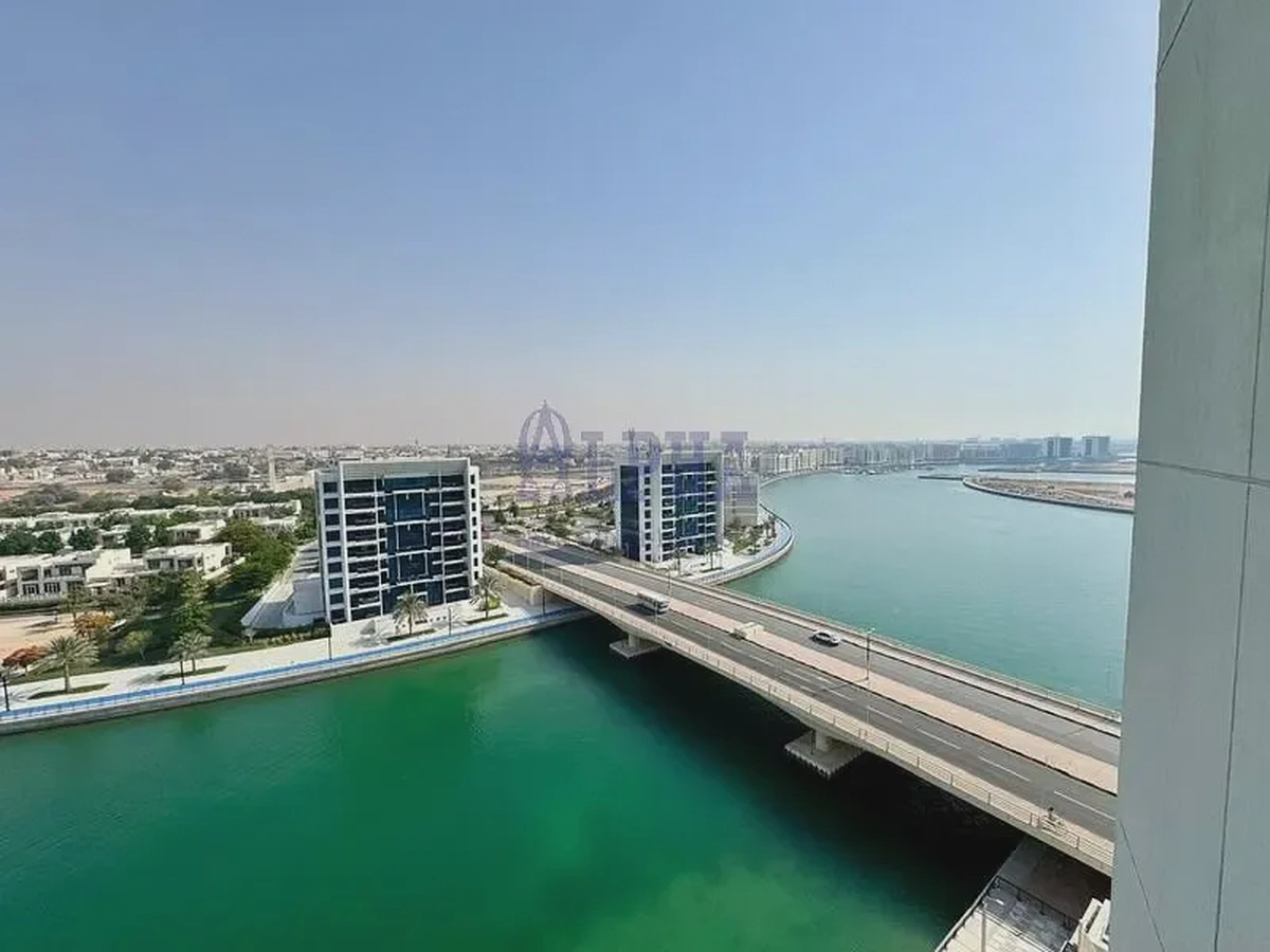 Brand New | Spacious | Beachfront-2-2
