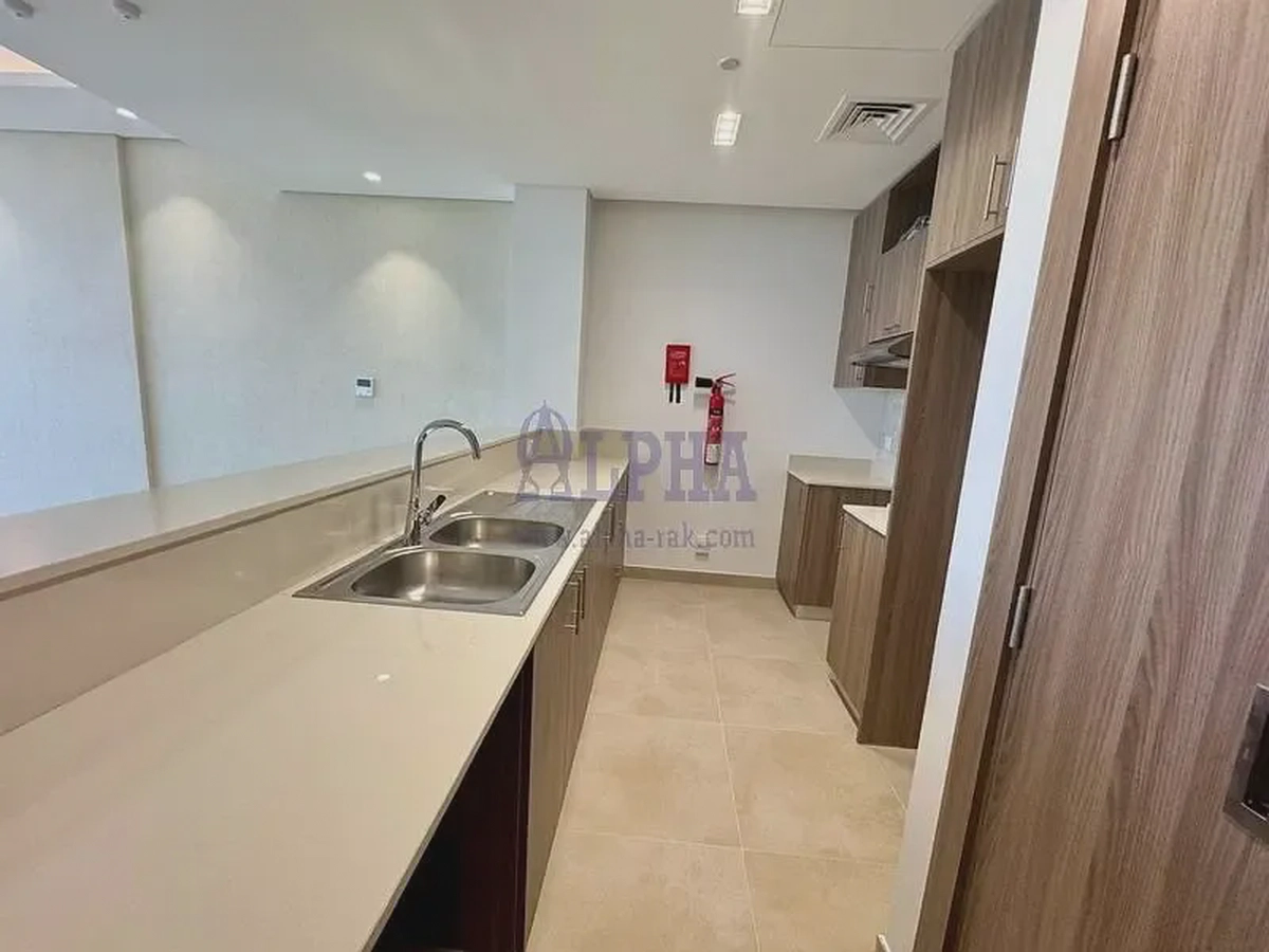 Brand New | Spacious | Beachfront-5-5
