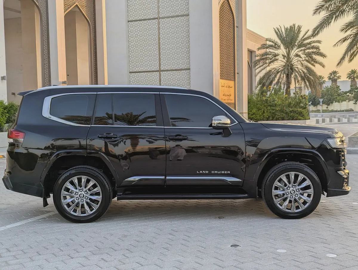 Toyota Land Cruiser GXR 2024 GCC Specs - V6 4.0L