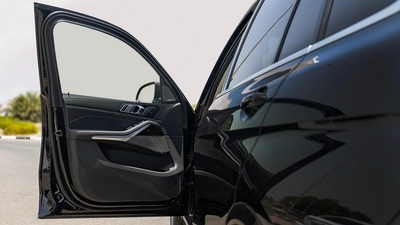 New 2023 BMW X7-10