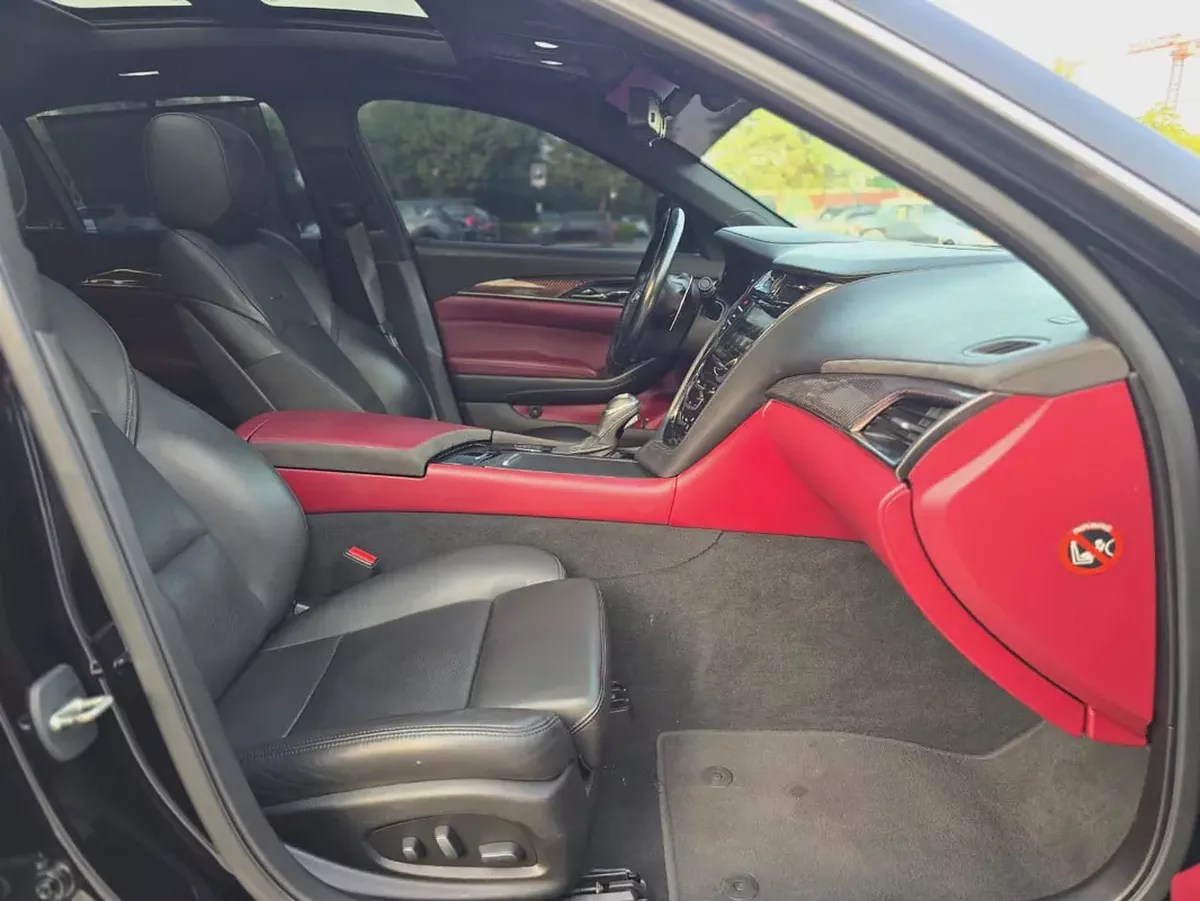 Cadillac CT5 2019 Luxury GCC Specs // Perfect condition // Single owner-18-18