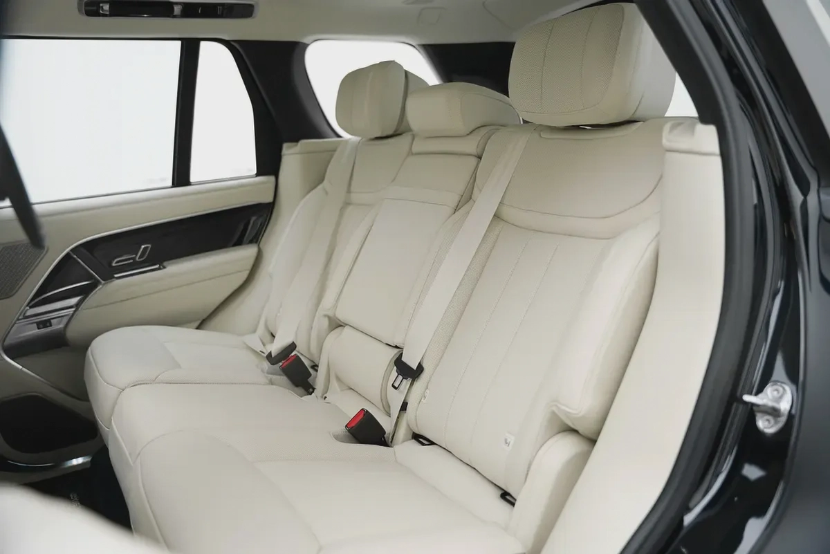 2025 RANGE ROVER P530 AUTOBIOGRAPHY WITH WARRANTY-10-10