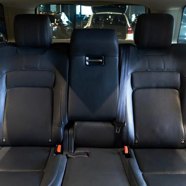 AED 2,682 pm • 0% Downpayment • Range Rover Vogue • 1 Year Warranty