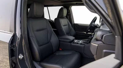 Toyota Prado GXR (LHD) TOYOTA PRADO 250 WX+ LUXURY 2.8D AT MY2025 - black-15
