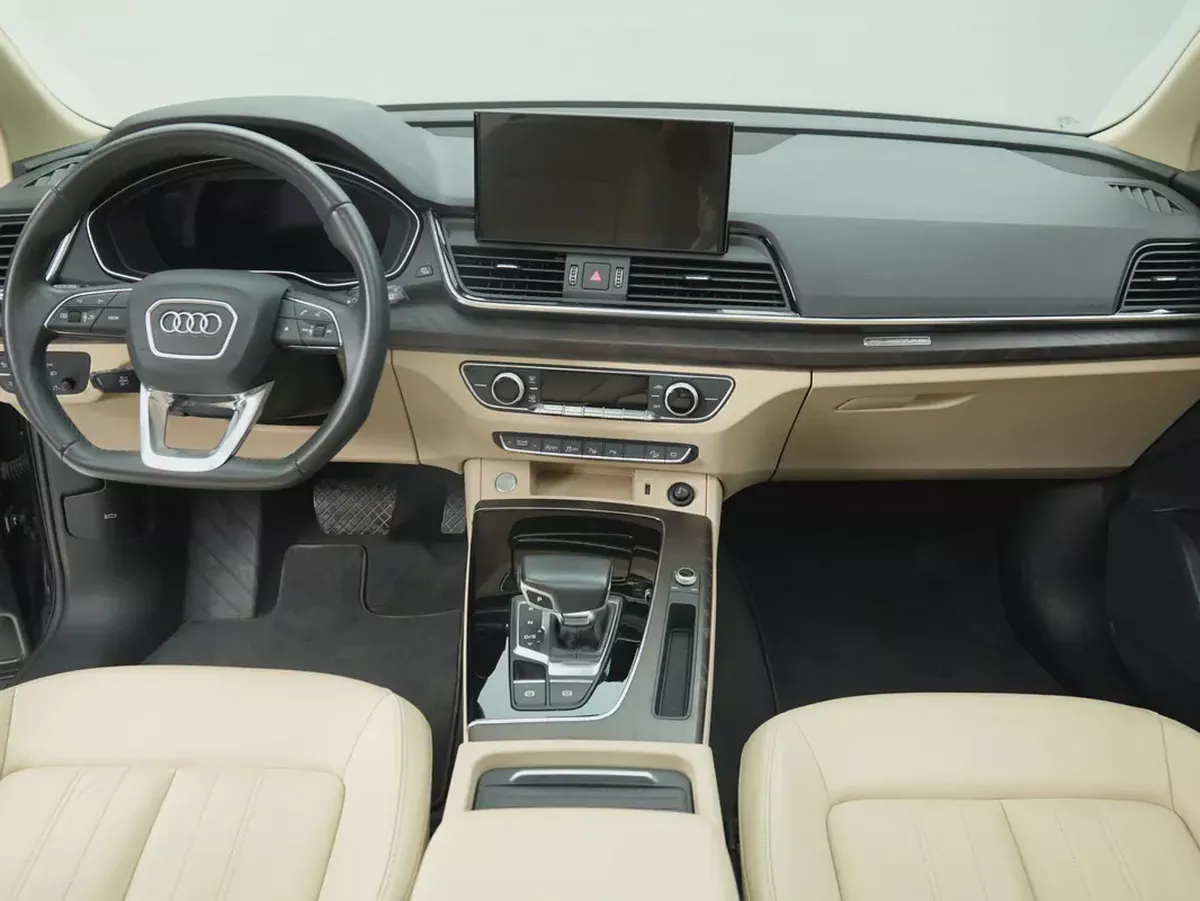 GCC Specs | Audi Q5 45 TFSI quattro 2023-7-7