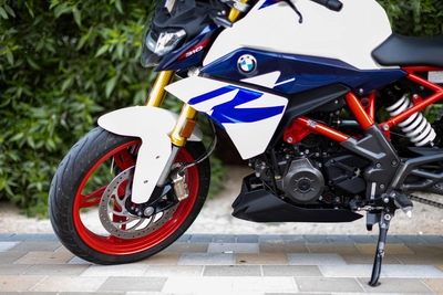 BMW G310R-1