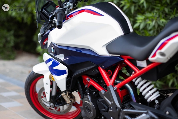 BMW G310R
