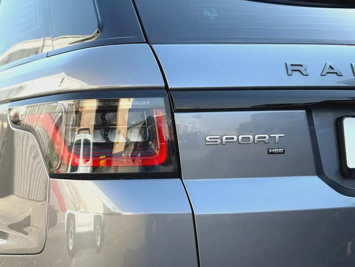 ONE OWNER | RANGE ROVER SPORT HSE | 400 HP MHEV | 2021 | GCC SPECS-12-12