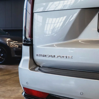AED  7,090 P.M • 0% Downpayment • Cadillac Escalade • Agency Warranty-4