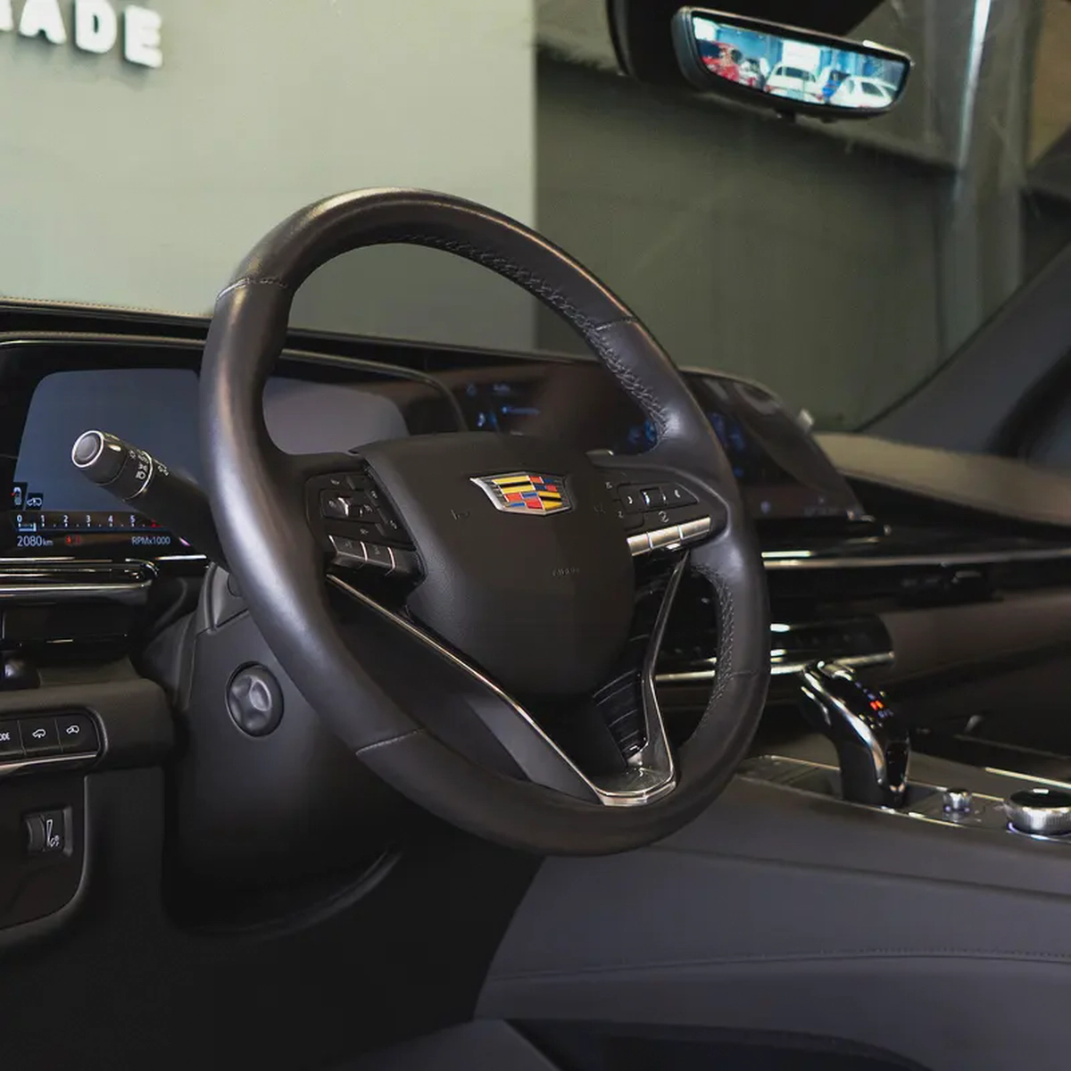 AED  7,090 P.M • 0% Downpayment • Cadillac Escalade • Agency Warranty-7-7