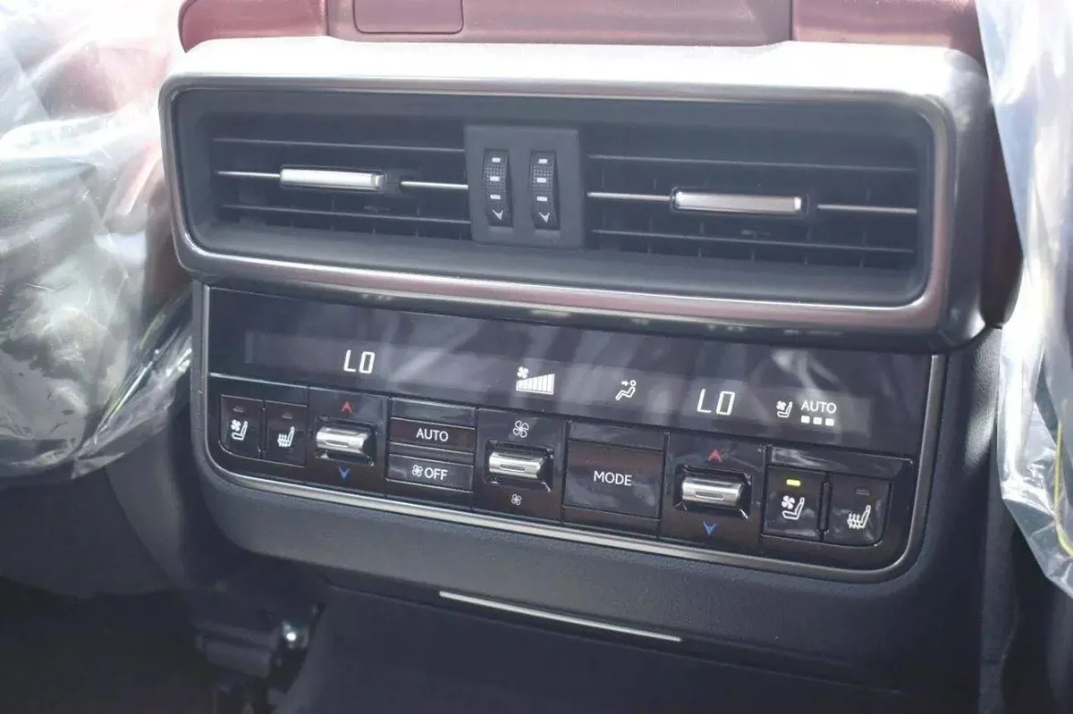 Lexus LX600 SIGNATURE LEXUS LX 600 Signature 3.5L-21-0
