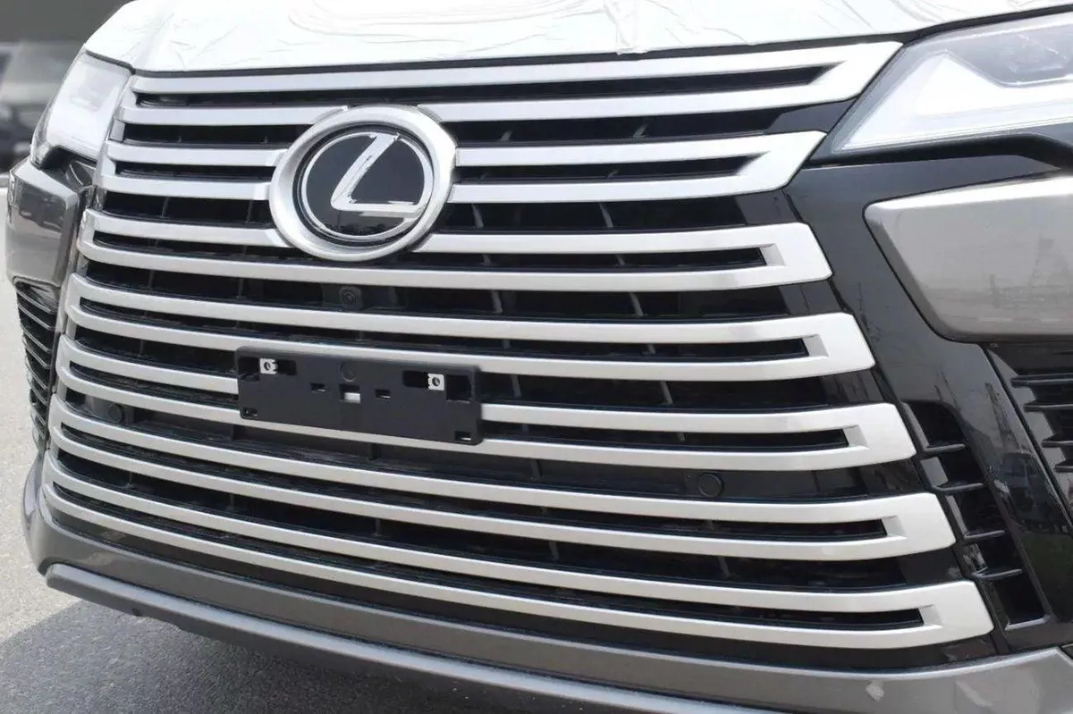 Lexus LX600 SIGNATURE LEXUS LX 600 Signature 3.5L-4-0