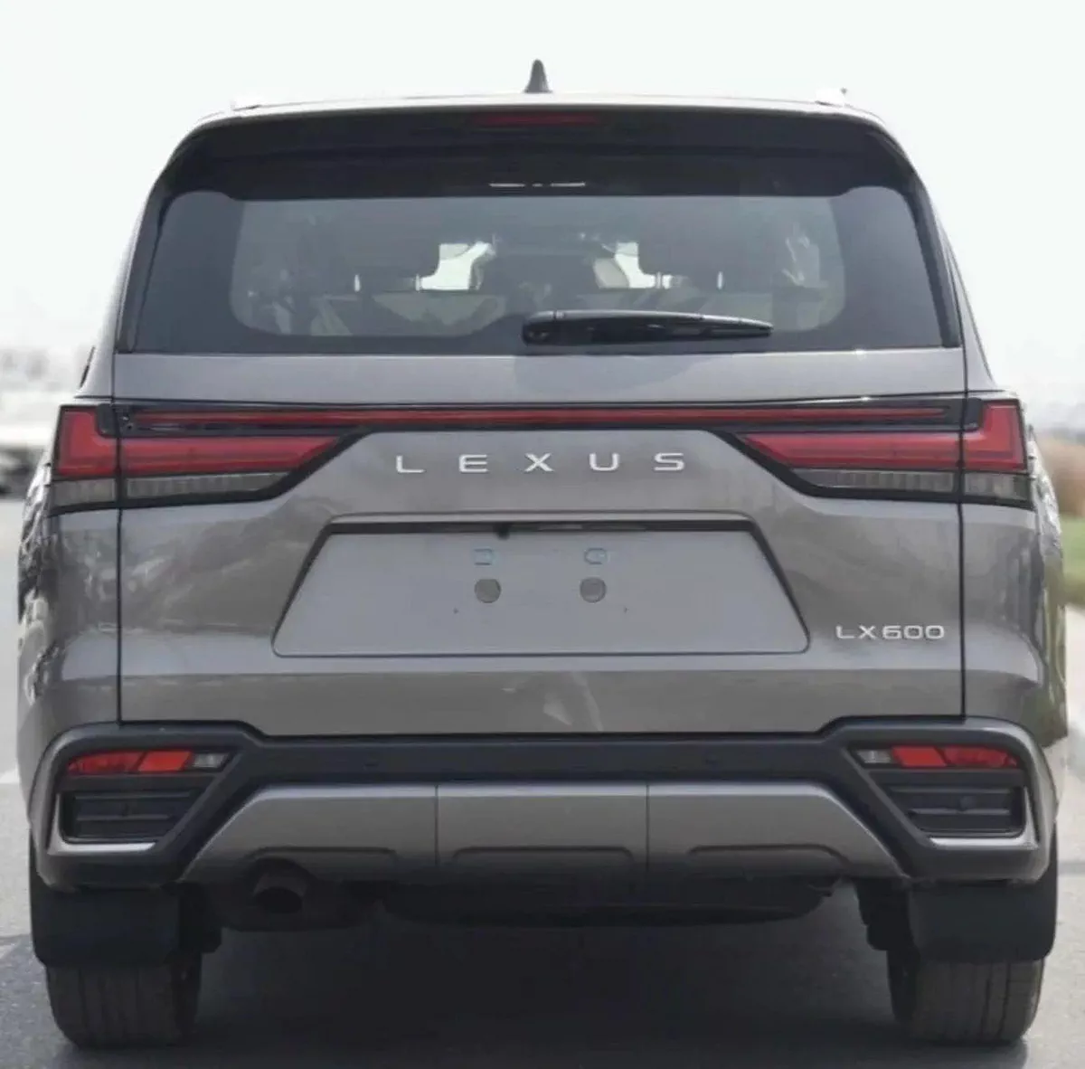 Lexus LX600 SIGNATURE LEXUS LX 600 Signature 3.5L-5-0