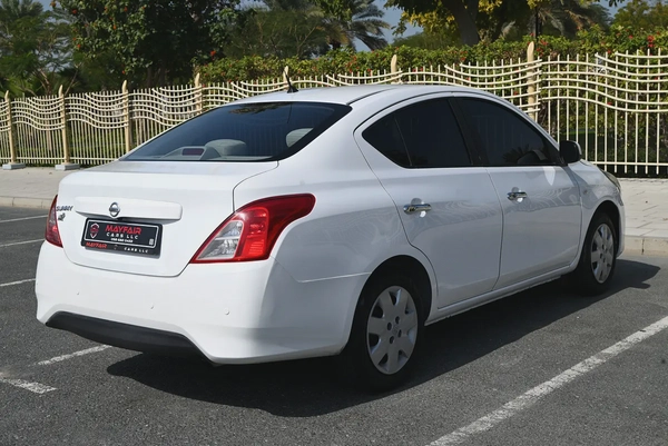 0% DP - APPLE CARPLAY - NISSAN SUNNY SV 1.5L GCC SPECS - WELL MAINTAINED