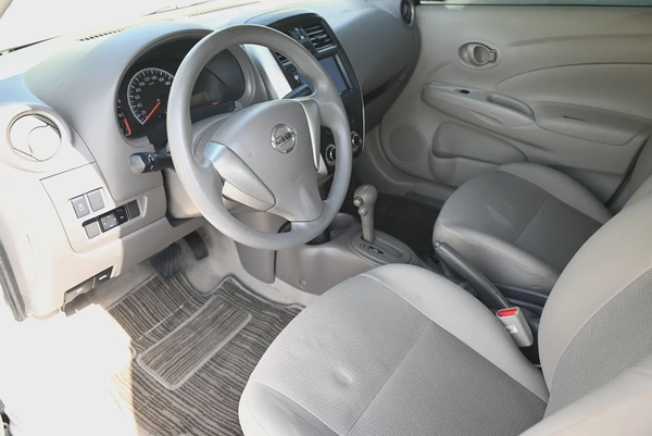 0% DP - APPLE CARPLAY - NISSAN SUNNY SV 1.5L GCC SPECS - WELL MAINTAINED