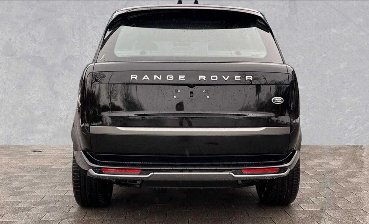 The 2024 Land Rover Sport is a midsize luxury SUV-1-1