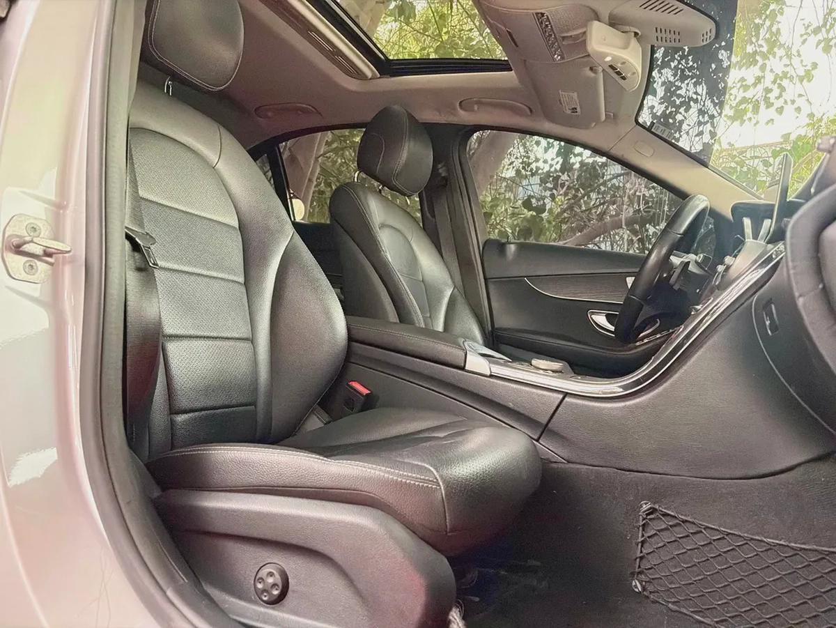 Excellent Condition | AED 920 PM | Luxury. Performance. Prestige.