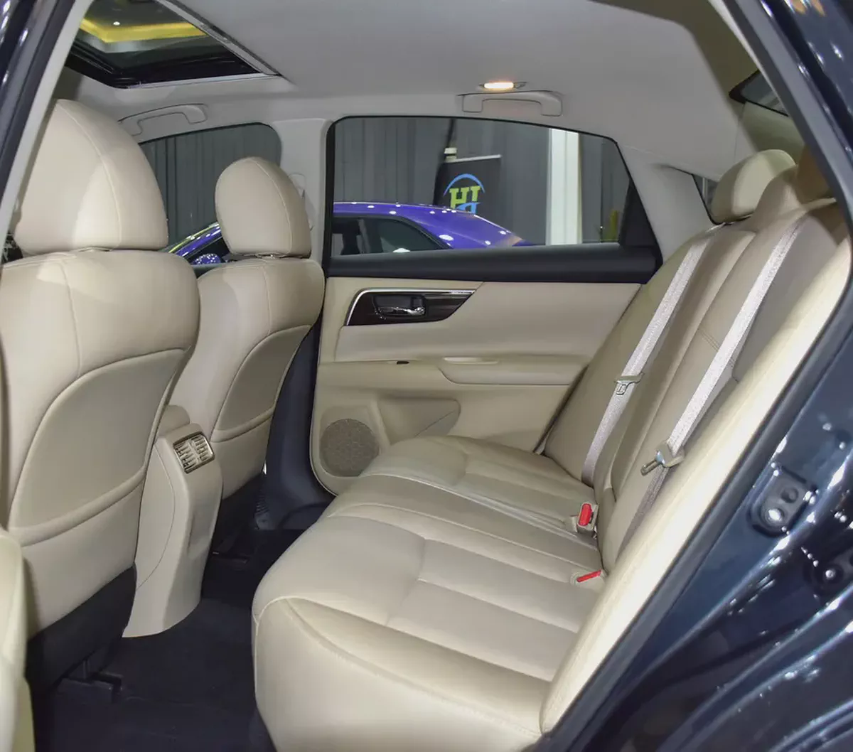 ORIGINAL PAINT ( صبغ وكاله ) Nissan Altima SL ( 2015 Model ) in Blue Color GCC Specs-16-16