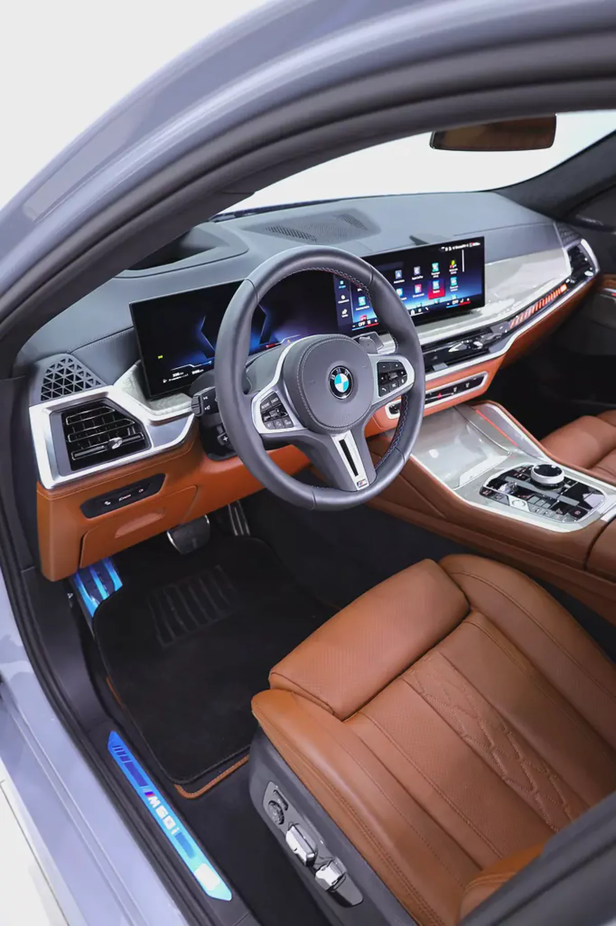 BMW X6 M60i 2026 GCC SPECIAL NARDO GRAY -CARBON PACKAGE + 5 YEARS WARRANTY + SERVICE + Brake service-4-4
