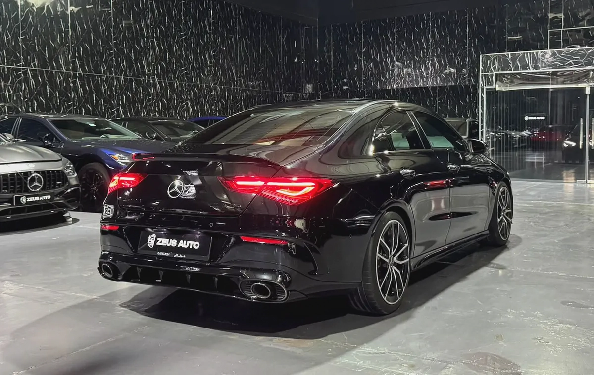 Mercedes - Benz CLA 35 AMG 4Matic | GCC | Low Mileage | Gargash Full service History-3-3