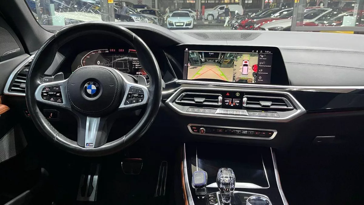 BMW X5 XDRIVE M50I XLINE EXCLUSIVE BMW X5 50I XDRIVE 2019 GCC IN PERFECT CONDITION FOR 139K AED-16-0