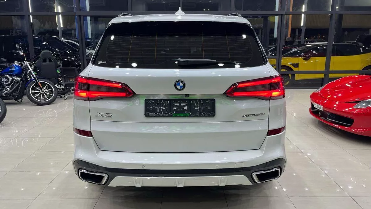 BMW X5 XDRIVE M50I XLINE EXCLUSIVE BMW X5 50I XDRIVE 2019 GCC IN PERFECT CONDITION FOR 139K AED-8-0