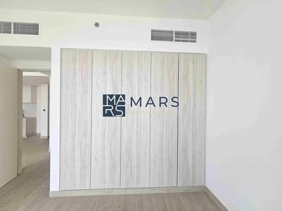 Spacious | Prime Location | Ready To Move in-8