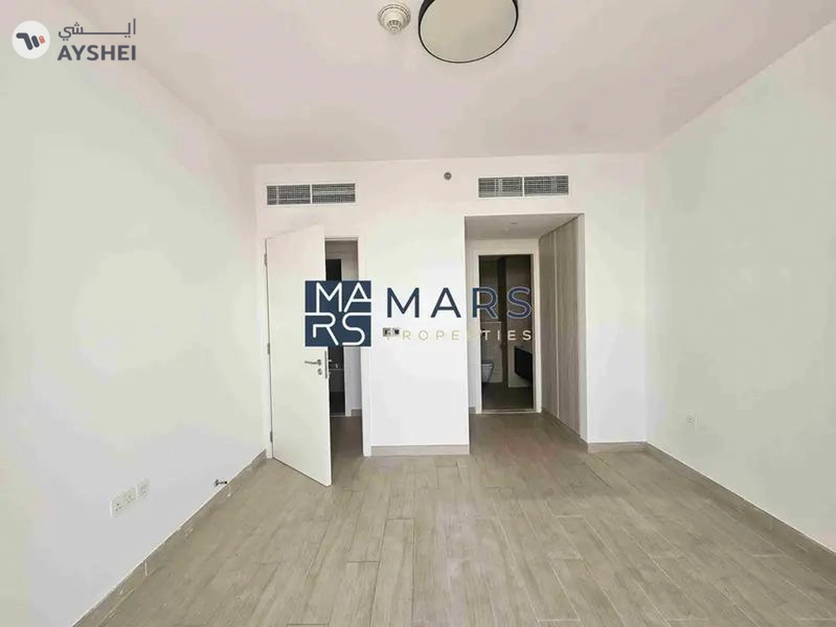 Spacious | Prime Location | Ready To Move in-1-1