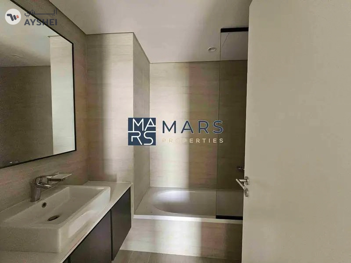 Spacious | Prime Location | Ready To Move in-4-4