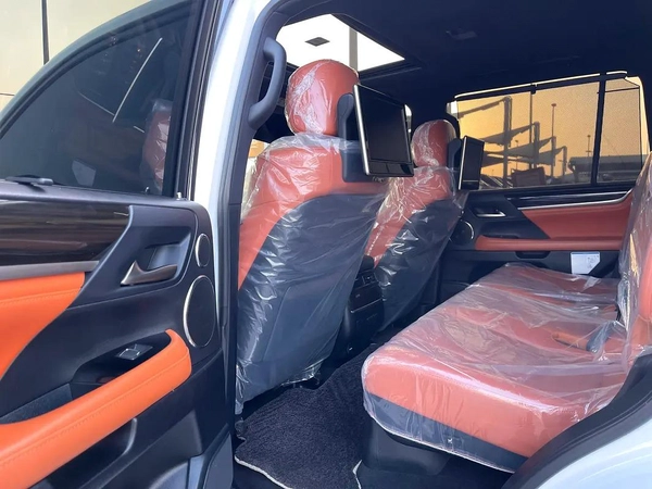 لكزس LX570اسبورت SLexus LX 570 Sport S+ 2020 - GCC Specs - Excellent Condition