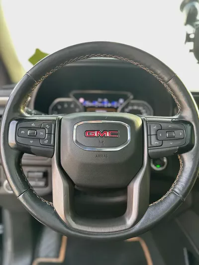 2021 GMC Yukon AT4 | GCC Specs | Original Paint | Excellent Condition-8