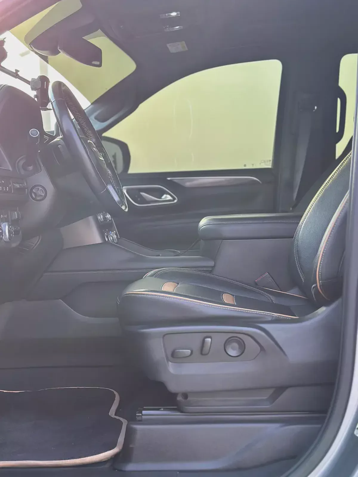 2021 GMC Yukon AT4 | GCC Specs | Original Paint | Excellent Condition-10-10