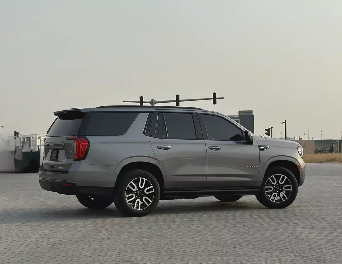 2021 GMC Yukon AT4 | GCC Specs | Original Paint | Excellent Condition-5-5