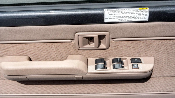 2026 Toyota Land Cruiser LC76 4.0L AT Petrol With Radar-Saudi Specs