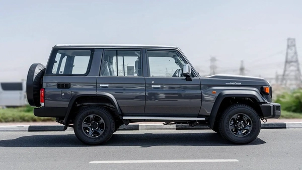 2026 Toyota Land Cruiser LC76 4.0L AT Petrol With Radar-Saudi Specs