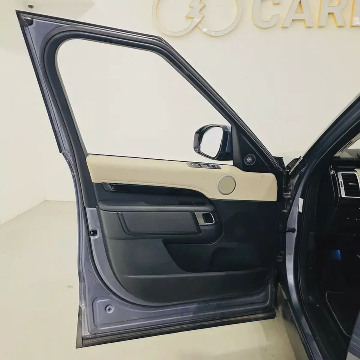 AED 1394 PM | LANDROVER DISCOVERY SE 2019 | 7-SEATER | UNDER WARRANTY AUGUST 2028 | GCC-7-7