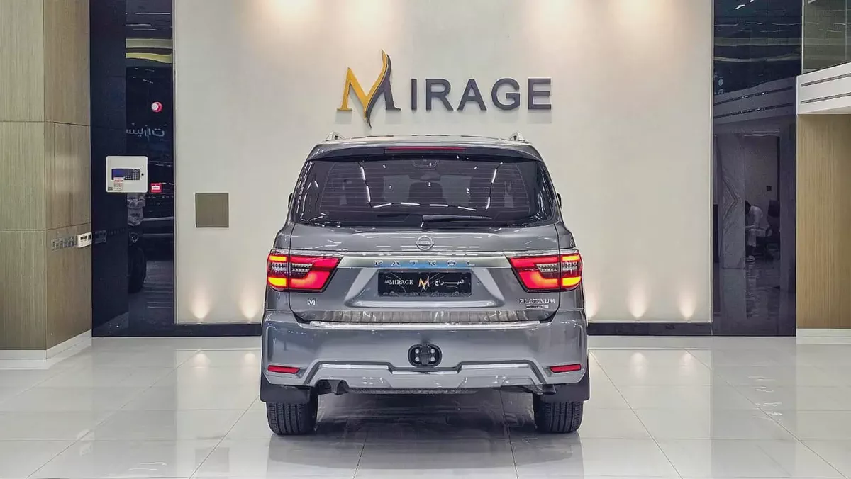 NISSAN - PATROL - LE PLATINUM - V 8 - 2024 MODEL - GCC SPECS - V 8 - 73,000KM - GRAY COLOR-13-13
