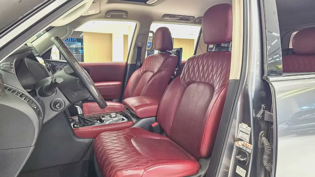 NISSAN - PATROL - LE PLATINUM - V 8 - 2024 MODEL - GCC SPECS - V 8 - 73,000KM - GRAY COLOR-6-6