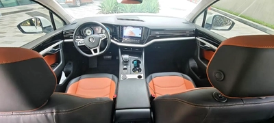 2020-Volkswagen Touareg-Excellent Condition-1 Year Warranty-Full Service History-Finance Available-10
