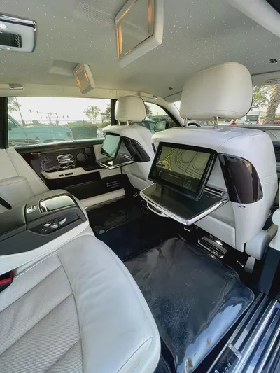 2019 Rolls Royce Extended Wheel Base GCC Specifications-11