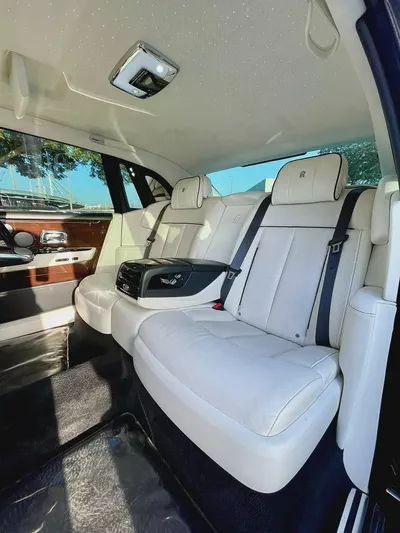 2019 Rolls Royce Extended Wheel Base GCC Specifications-12
