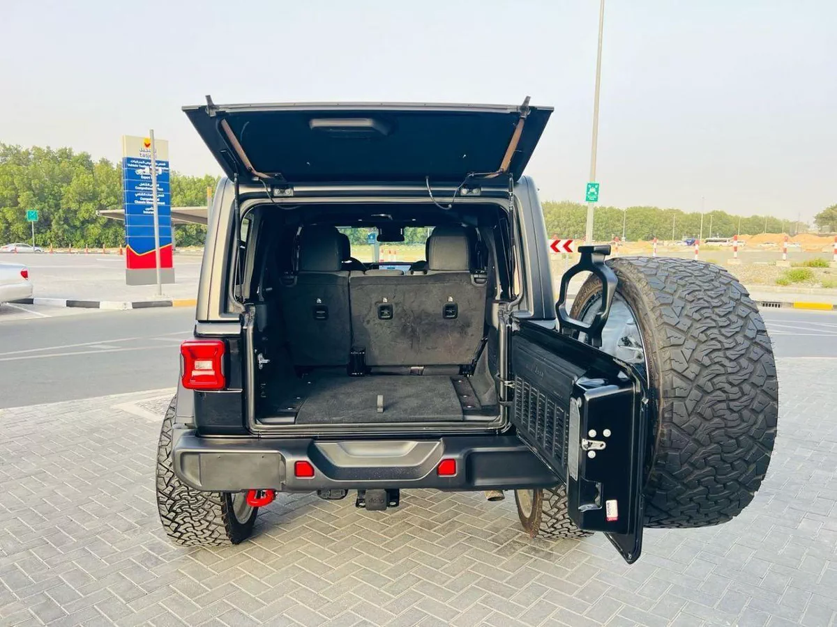 Jeep Wrangler Unlimited RUBICON 3.6-9-0
