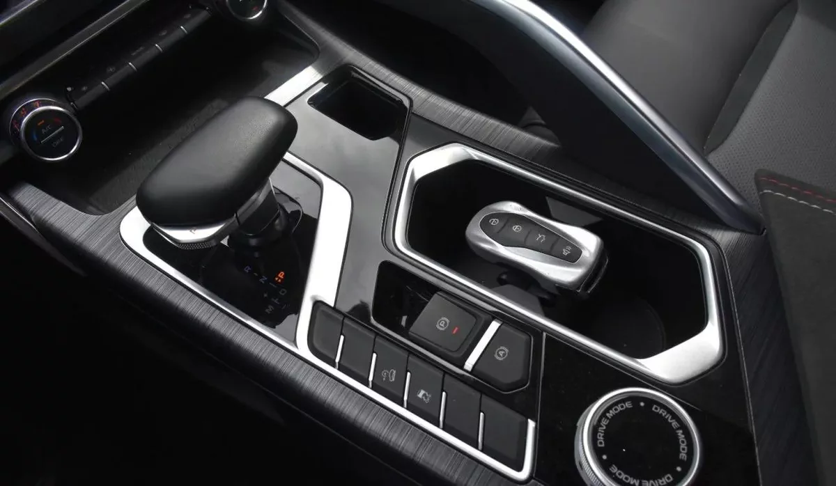 GEELY TUGELLA 2025 | BLACK-7-7