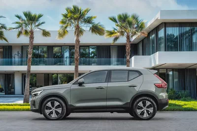 2,253 P.M |  XC40 B4 Core | 0% Downpayment | VOLVO WARRANTY!-1