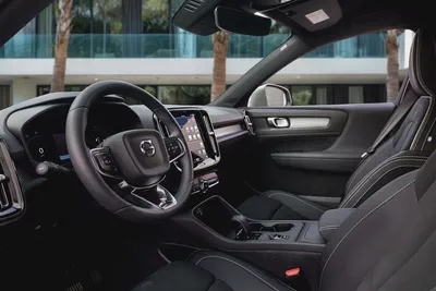 2,253 P.M |  XC40 B4 Core | 0% Downpayment | VOLVO WARRANTY!-8