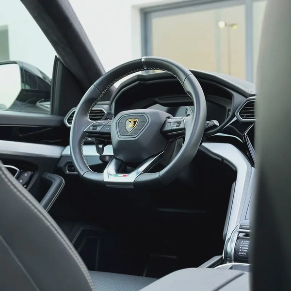 Lamborghini Urus S 2022 GCC Specs - Pristine Condition